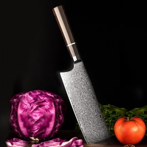 Japan-messer.at-japanisches Nakiri Damastmesser beim schneiden